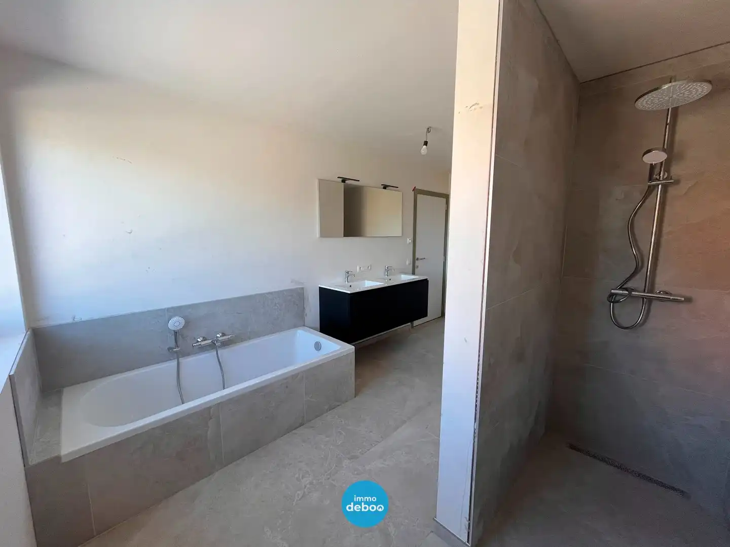 Prachtige ruime nieuwbouwwoning te Slijpe foto 12