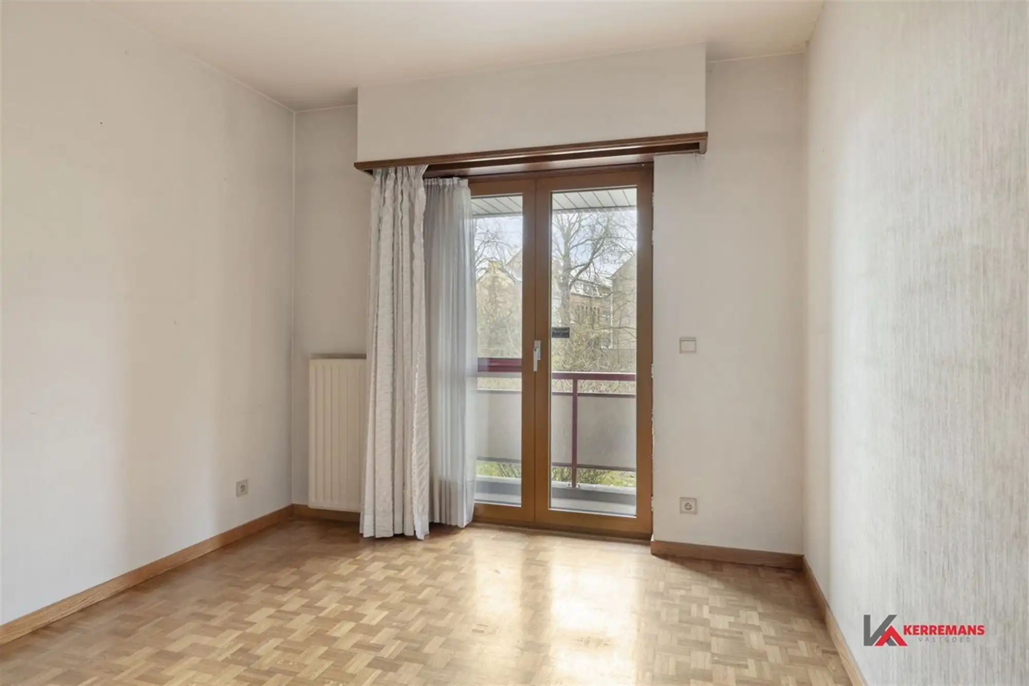 Instapklaar appartement met 3 slaapkamers en garage.  foto 15