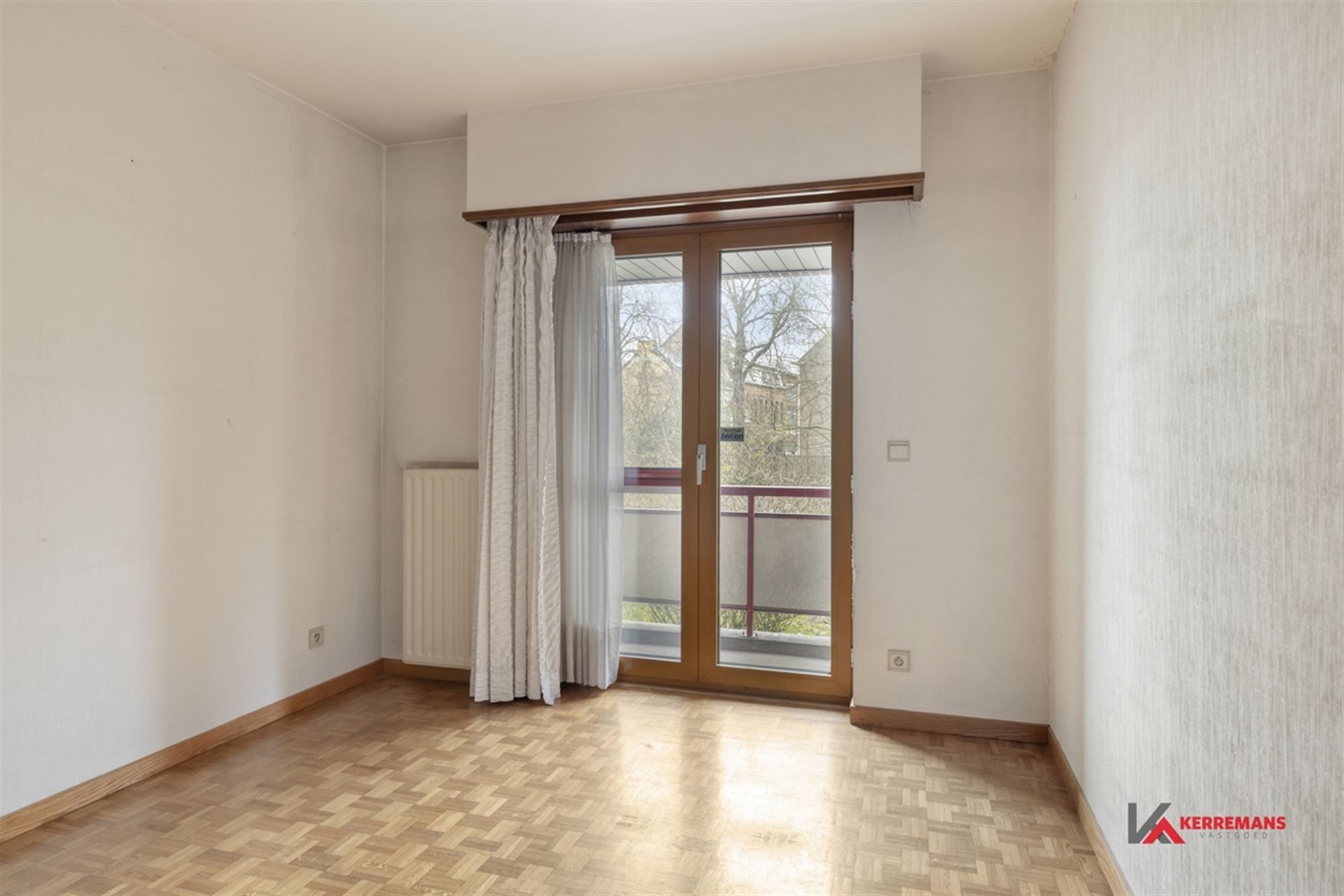 Instapklaar appartement met 3 slaapkamers en garage.  foto 15