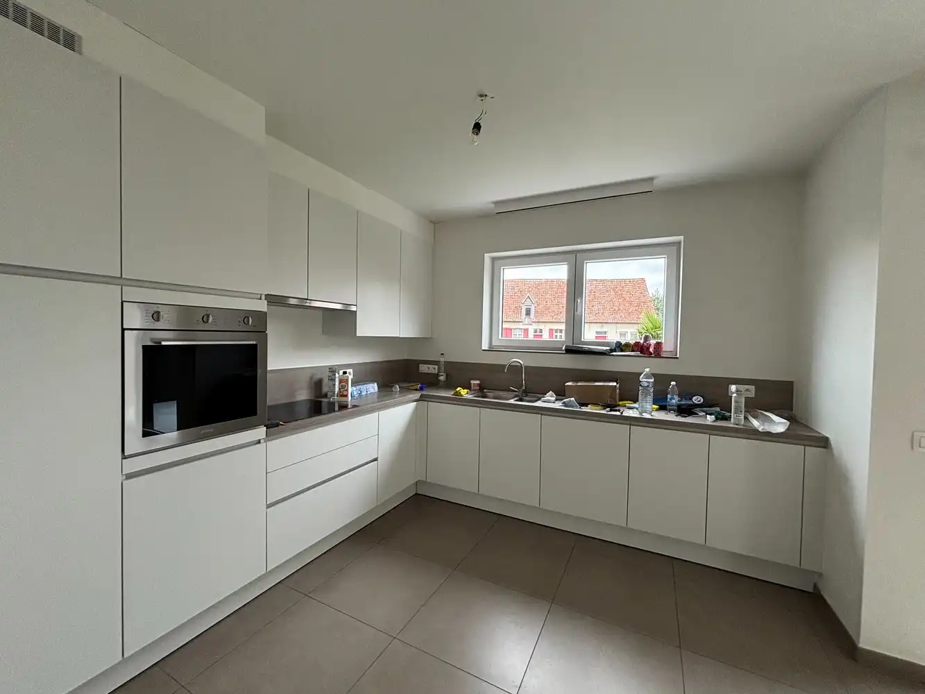 Ruime Instapklare woning te huur foto 6