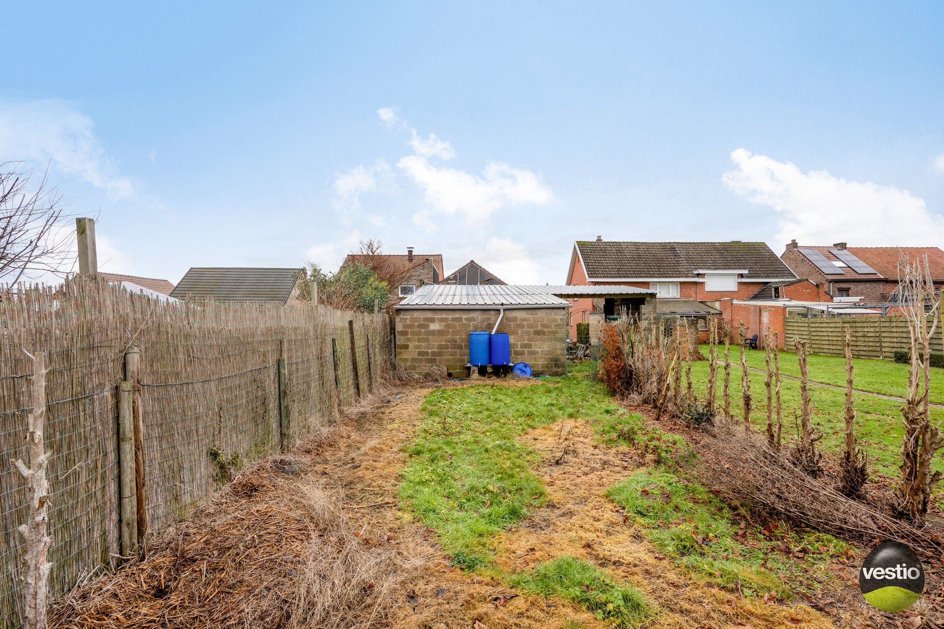Te renoveren woning met bijgebouwen in het rustige centrum van Bevingen (Sint-Truiden) foto 7