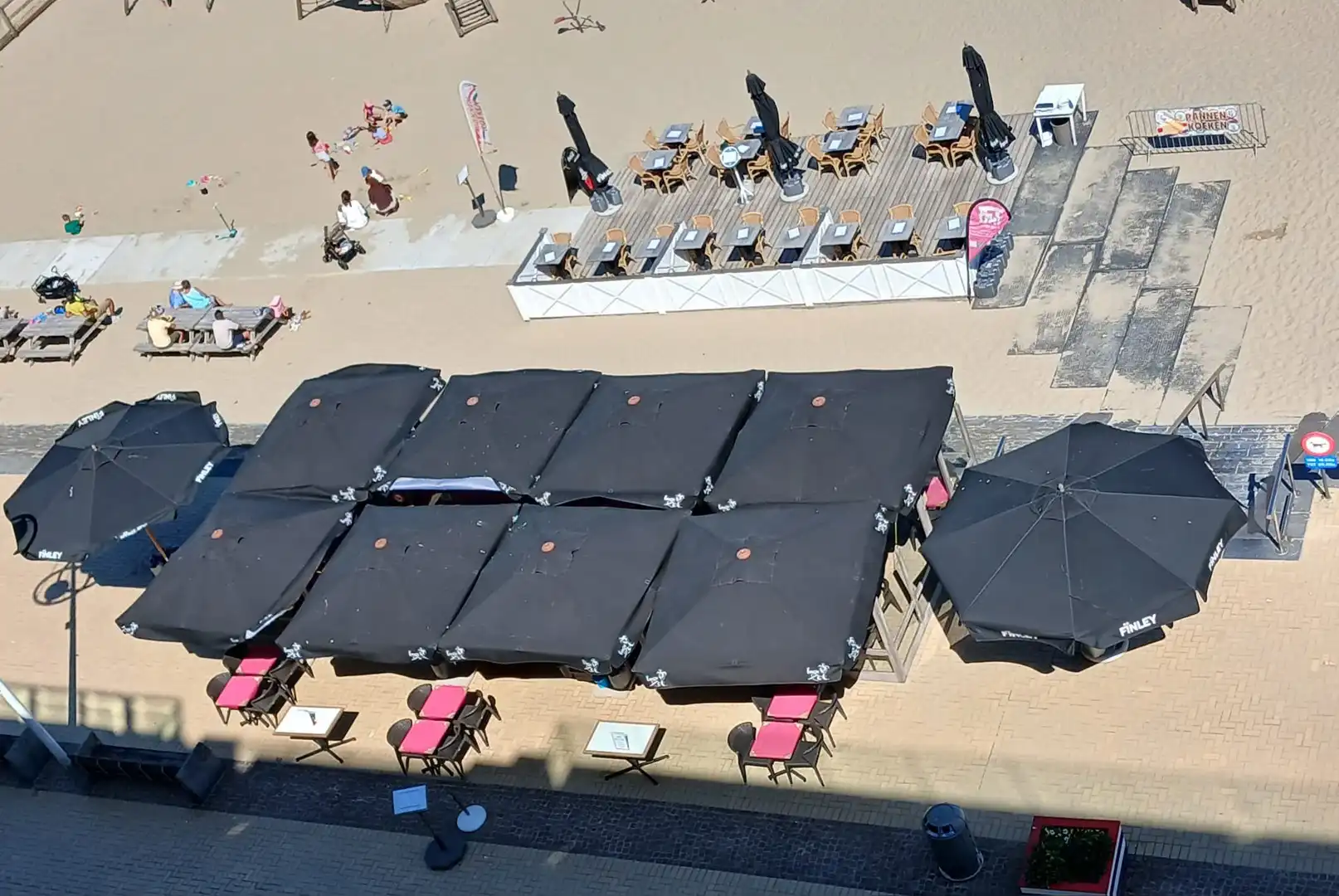 Investeringseigendom met volledig uitgerust restaurant en twee bijkomende woonentiteiten op de Zeedijk van Zeebrugge foto 38