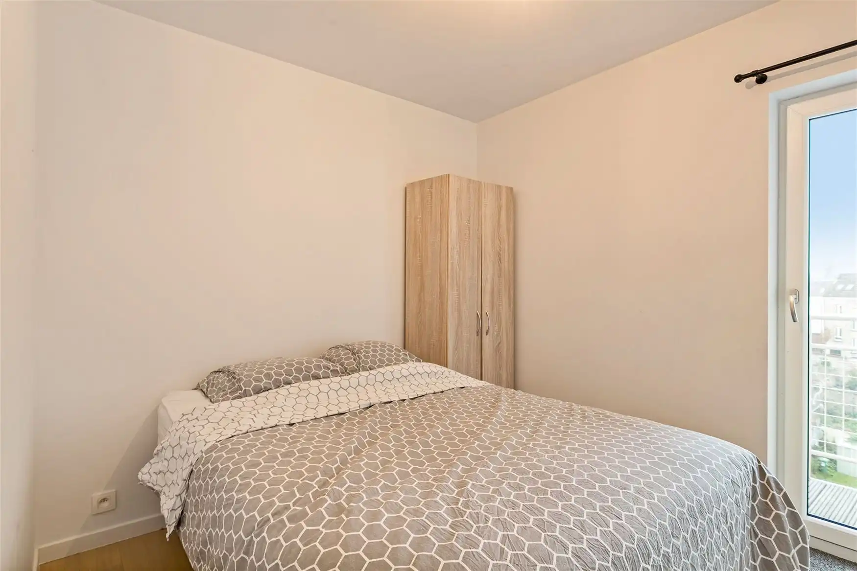 Gerenoveerd éénslaapkamerappartement aan de Vlaamsekaai foto 6
