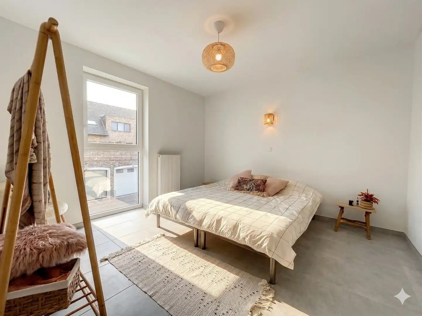 Opbrengsteigendom bestaande uit 3 appartementen met bijhorende garages/parkeerplaats foto 4