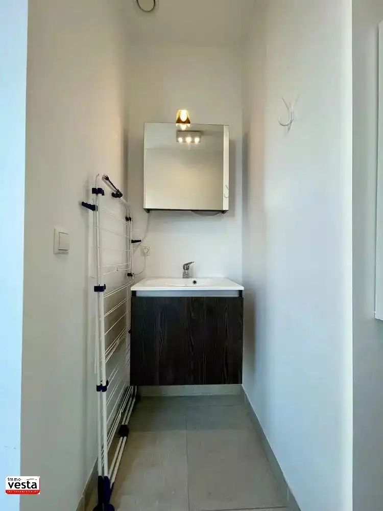 Lichtrijke dakstudio in centrum Sint-Truiden foto 8