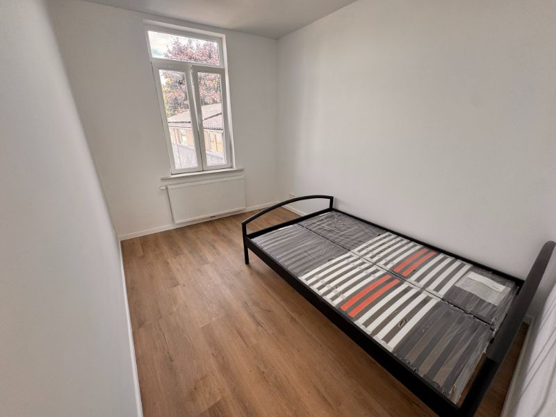 --- NIEUW --- STUDENTS ONLY!!! Gerenoveerde STUDENTEN-kamers & -studio's (GEEN DOMICILIE MOGELIJK!) foto 15