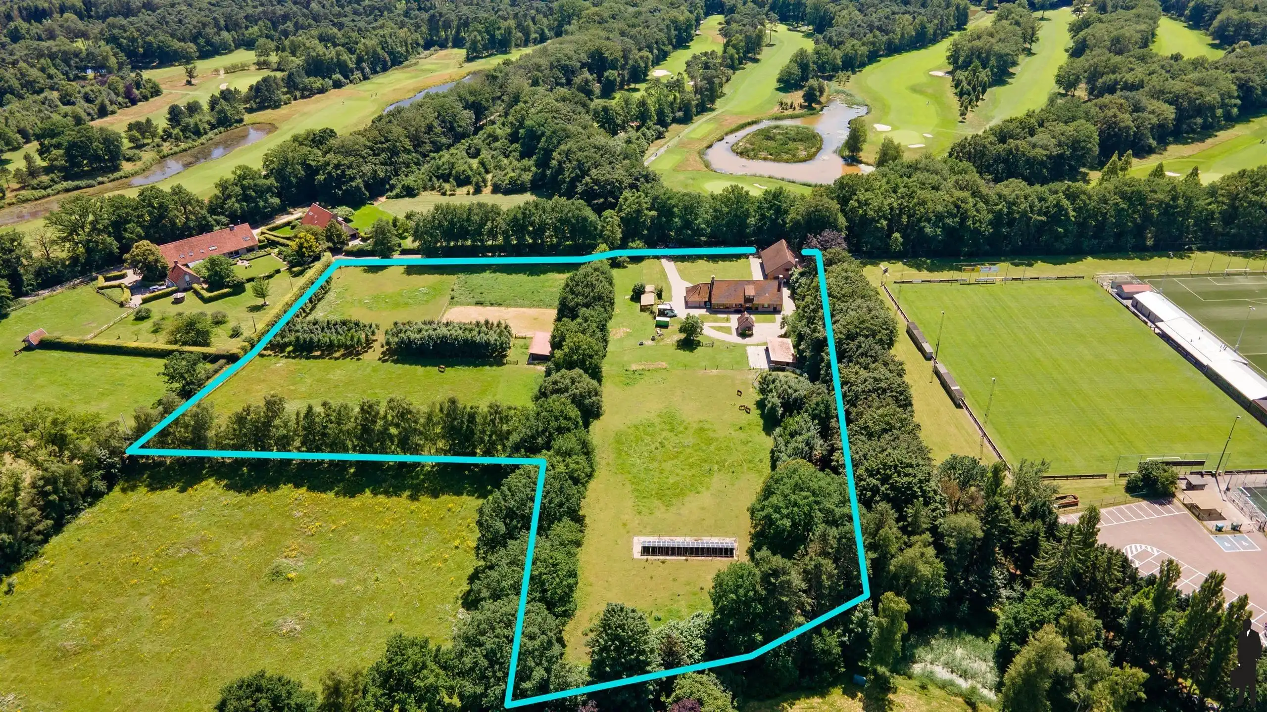 Luxe kangoeroe-villa te Sint-Job met paardenacc. op ca. 1,2 HA! foto 3