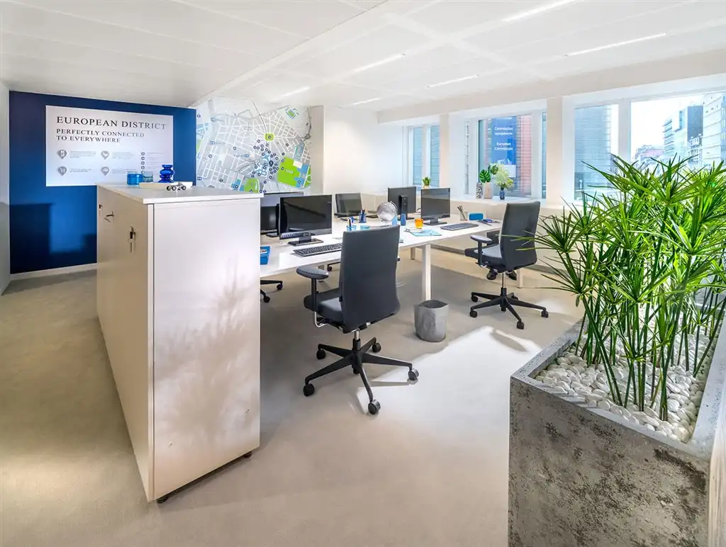 SCHUMAN 6 - 1.077m² te huur foto 12