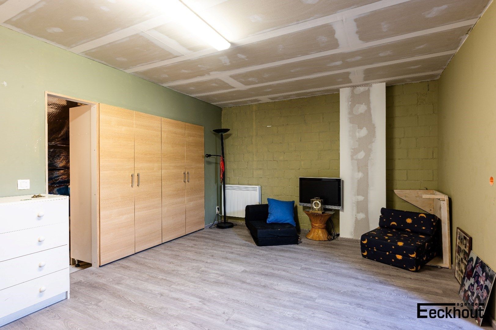 Instapklare woning met garage en tuin op enkele passen van het strand! foto 15