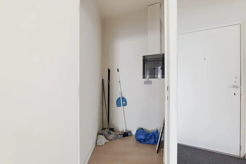 LICHTRIJK APPARTEMENT MET 2 SLKS IN HET CENTRUM VAN SINT-TRUIDEN foto 20