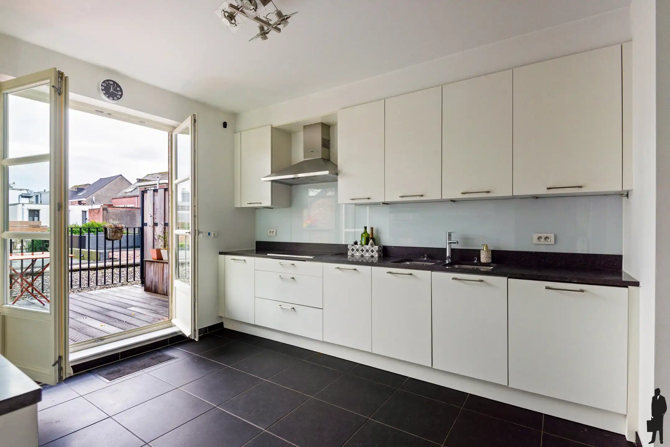 Duplex appartement met terras in het centrum van Kontich foto 14