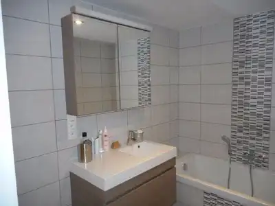 Modern gelijkvloers appartement te Kuringen foto 8