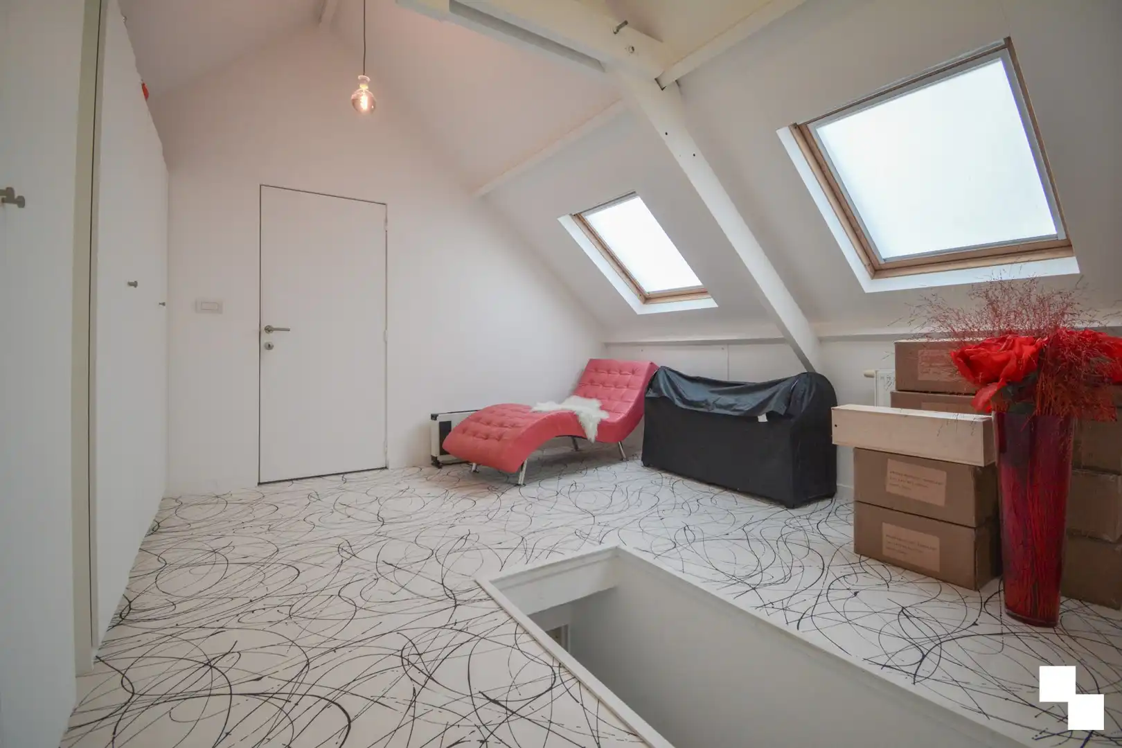 Verrassend ruime gezinswoning in hartje Roeselare foto 15