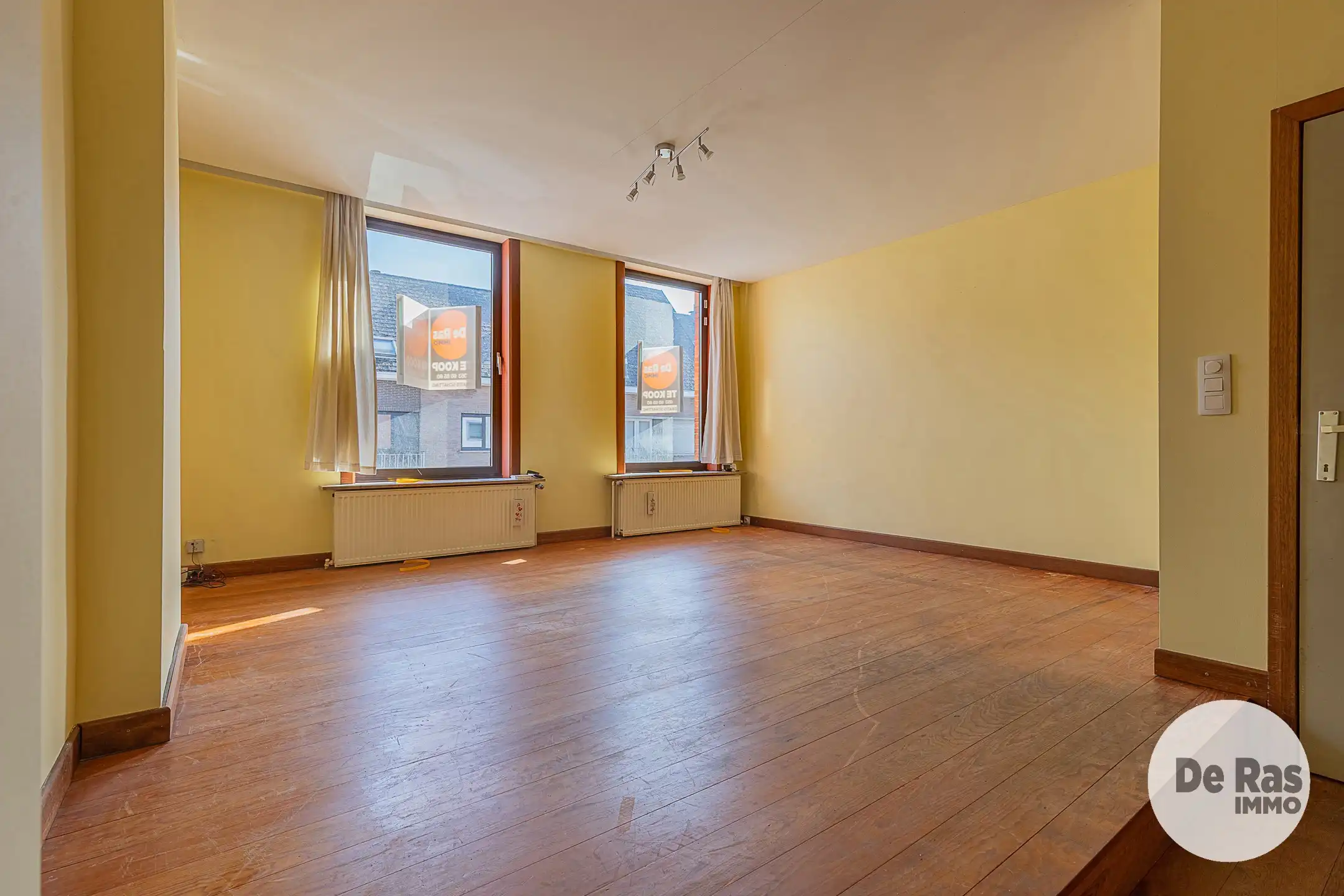 DENDERMONDE - Handelsruimte met ruime tuin en appartement foto 13