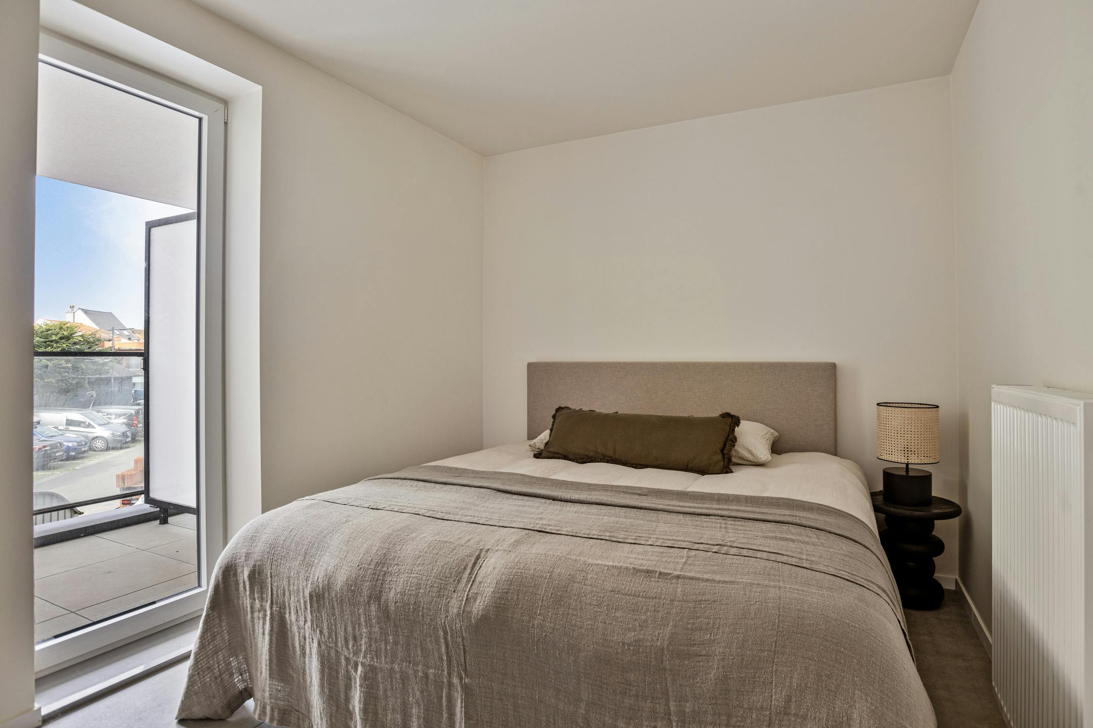 Ruim dakappartement met 3 slaapkamers in Staden! foto 12