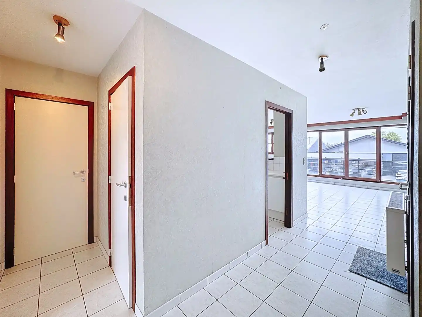 Lichtrijk appartement gelegen op wandelafstand van het centrum  foto 4