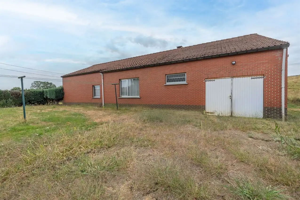 Gelijkvloerse woonst, 3 slpk, op 29a 53ca foto 37