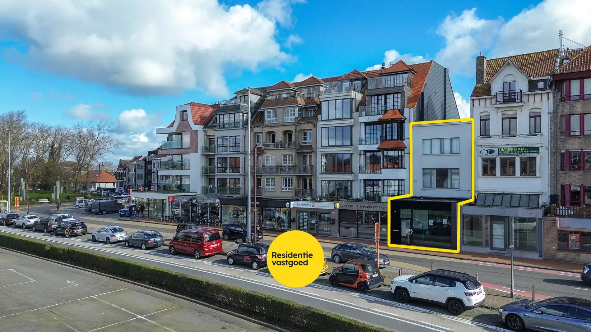 Uniek handelspand (voormalig bankkantoor) met veel mogelijkheden in centrum De Haan foto {{pictureIndex}}