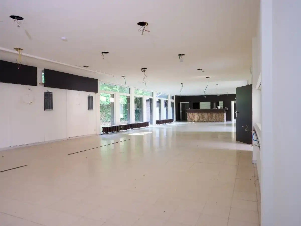 Lissewege – Voormalig dienstencentrum met potentieel langs het Lisseweegs Vaartje foto 6