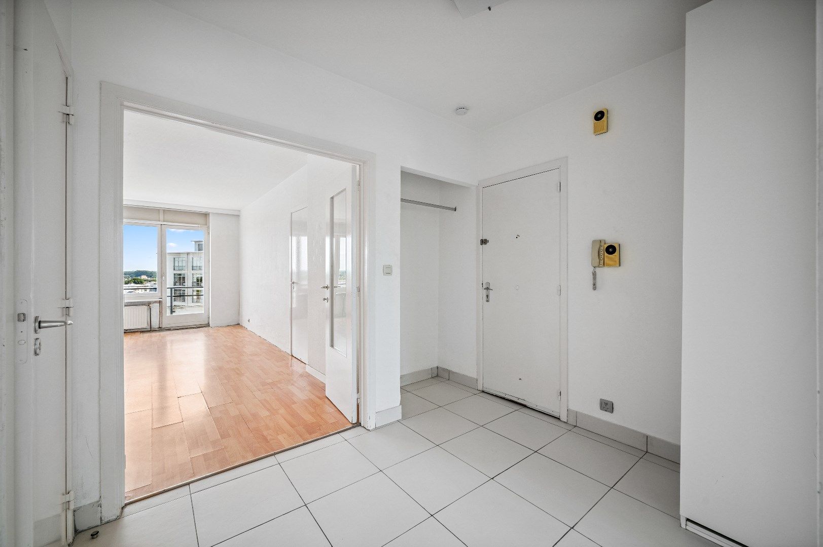Goed gelegen appartement met 2 slaapkamers te Tienen foto 2