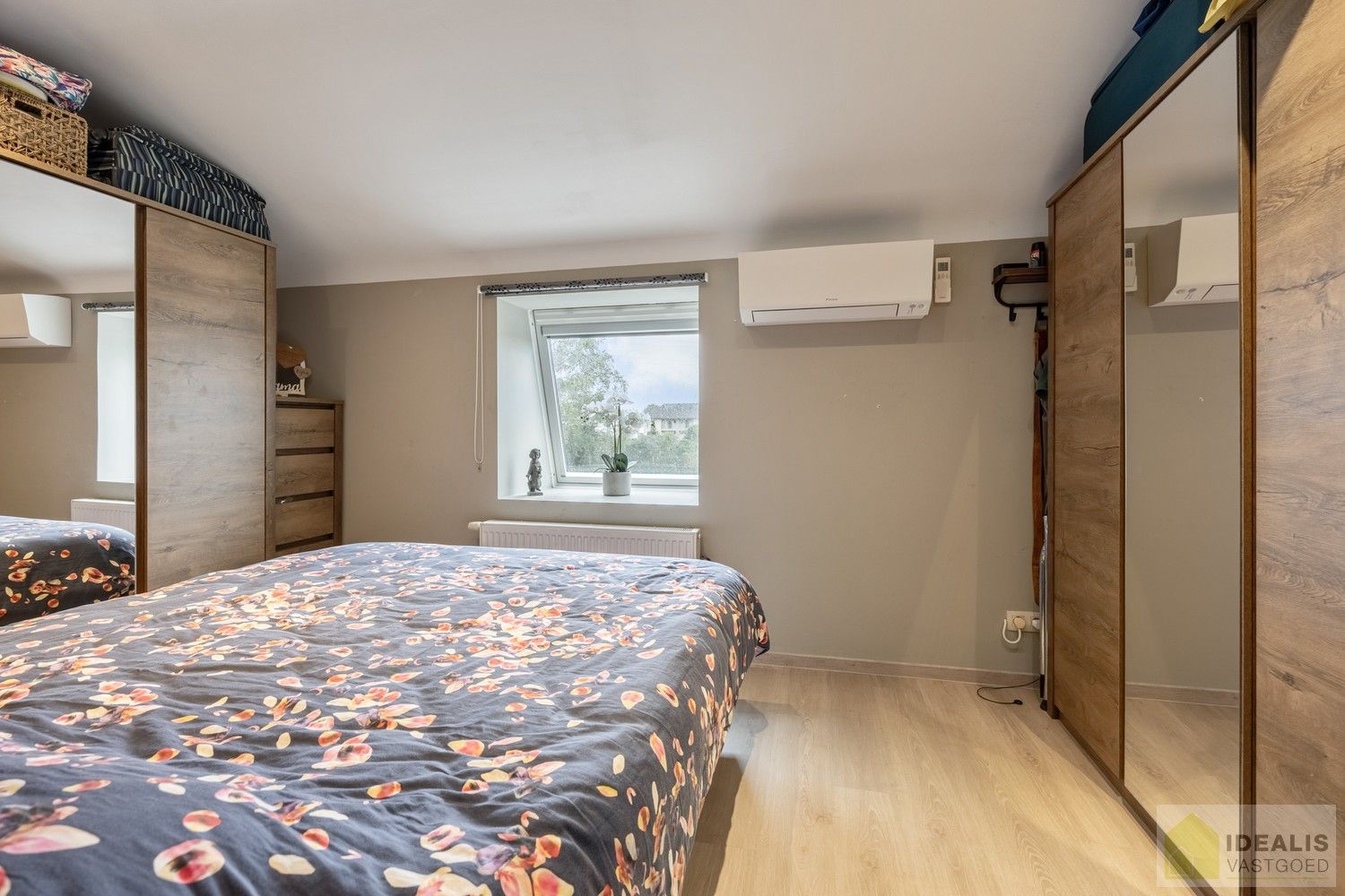 INSTAPKLARE GEZINSWONING MET LICHTRIJKE LEEFRUIMTE, RUIME EN VERZORGDE KEUKEN, BADKAMER EN 3 GOEDE SLAAPKAMERS OP EEN KNAP ZUID-GEORIENTEERDE PERCEEL VAN 2A 32A foto 18