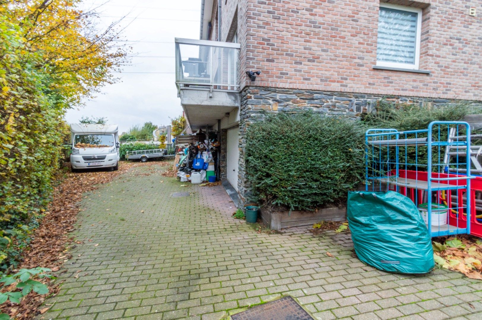 Een ruime hoekwoning te Halle! foto 5