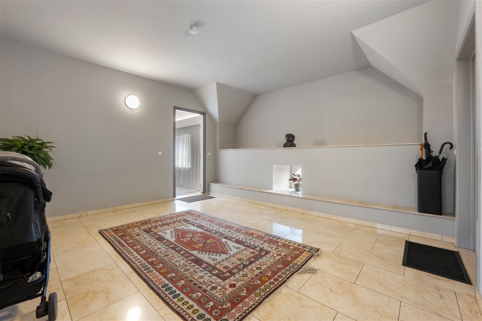 LUXUEUS APPARTEMENT VAN 365M² MET AFWERKING VAN HOOGSTE KWALITEIT IN TONGEREN foto 33
