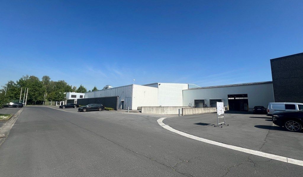 Logistiek bedrijfspand te huur in de haven van Gent foto 3