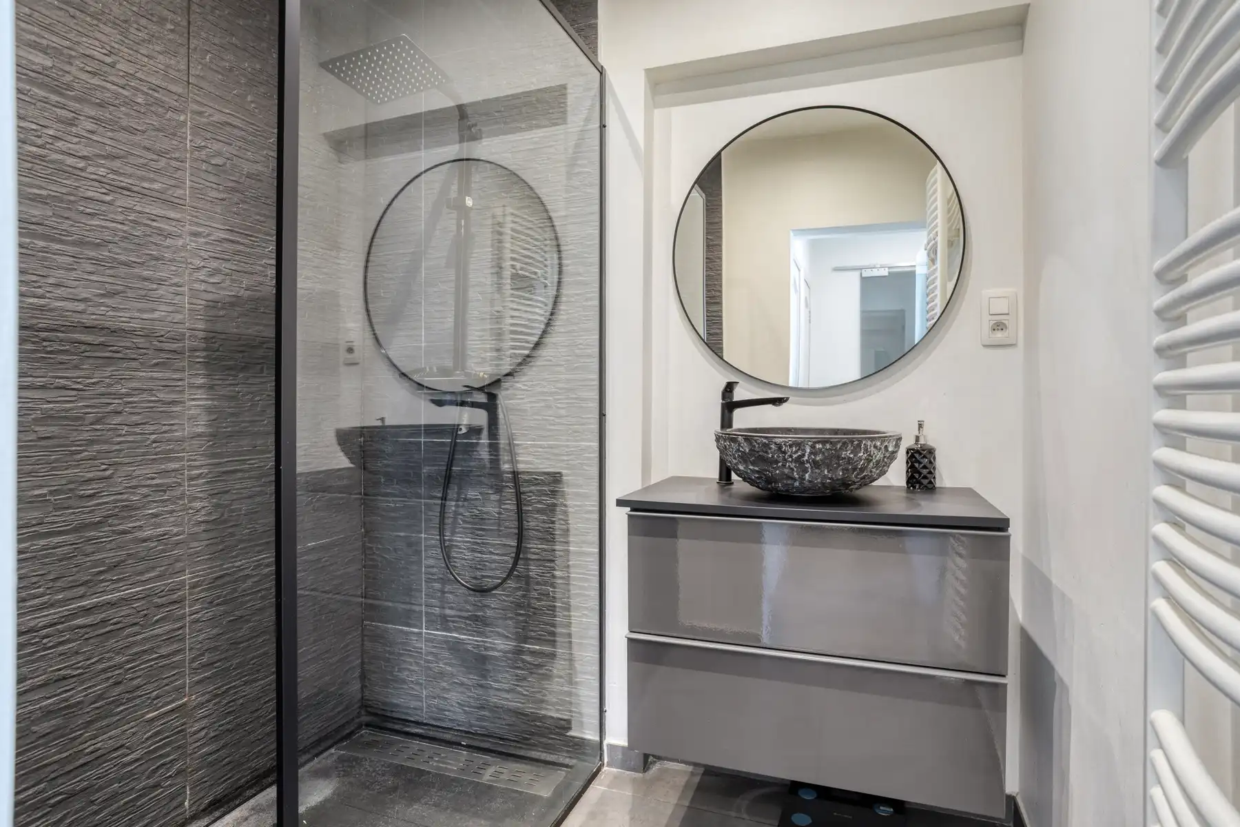 Lichtrijk app met 2 slaapkamers | instapklaar | foto 14