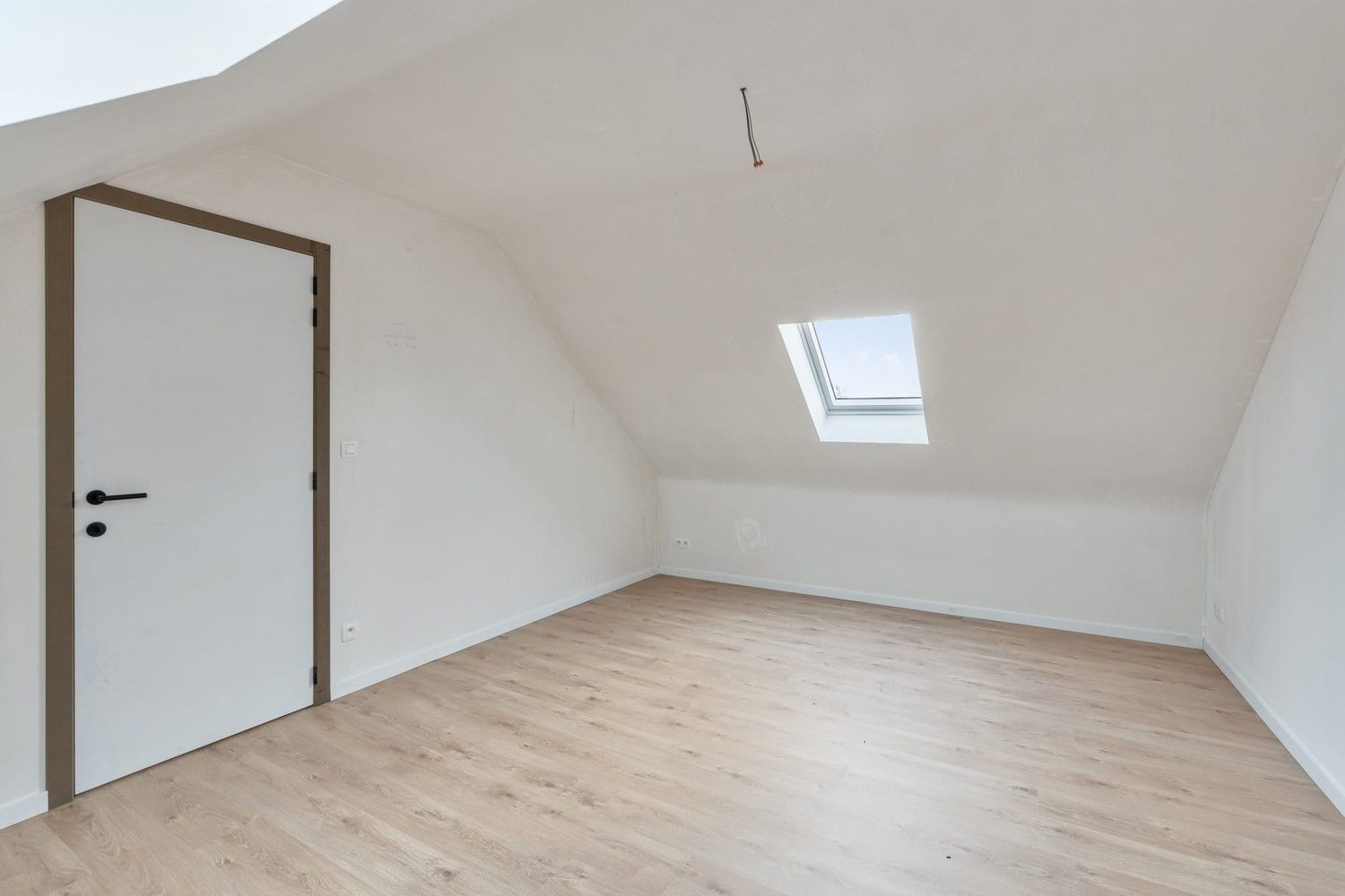 Energiezuinig appartement met 2 slaapkamers in het centrum van Vlijtingen! foto 17