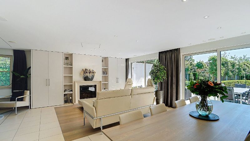 Zeer rustig gelegen villa van 330m² op 8a45ca met prachtige zuidgerichte tuin foto 9