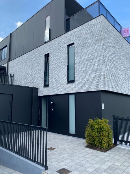 NIEUWBOUW BEMEUBELD LUXE DAKAPPERTEMENT (+-94m²) met 2 terrassen, garage foto 3