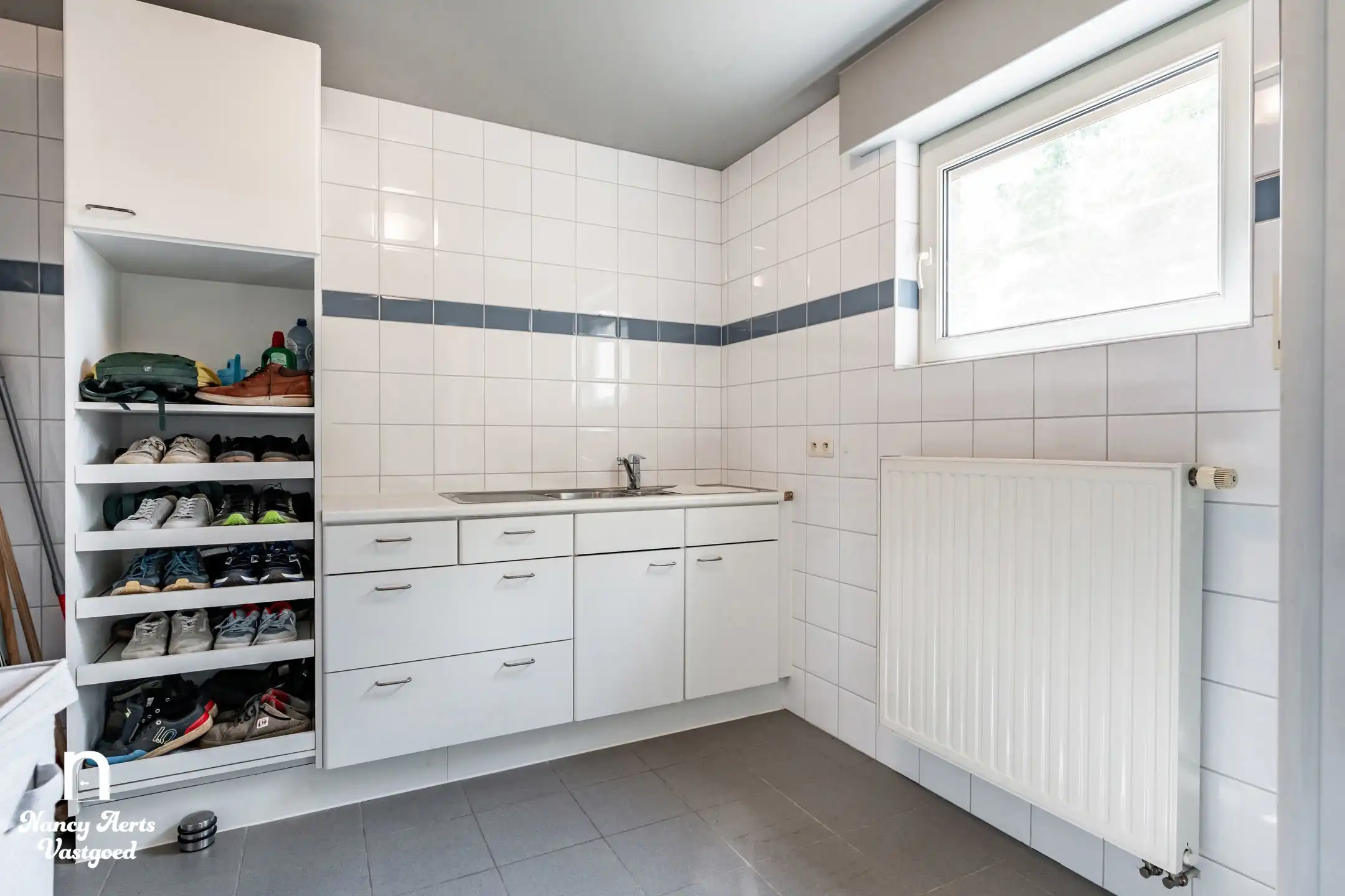 Ruime instapklare woning met prachtige tuin en 4 slaapkamers foto 29