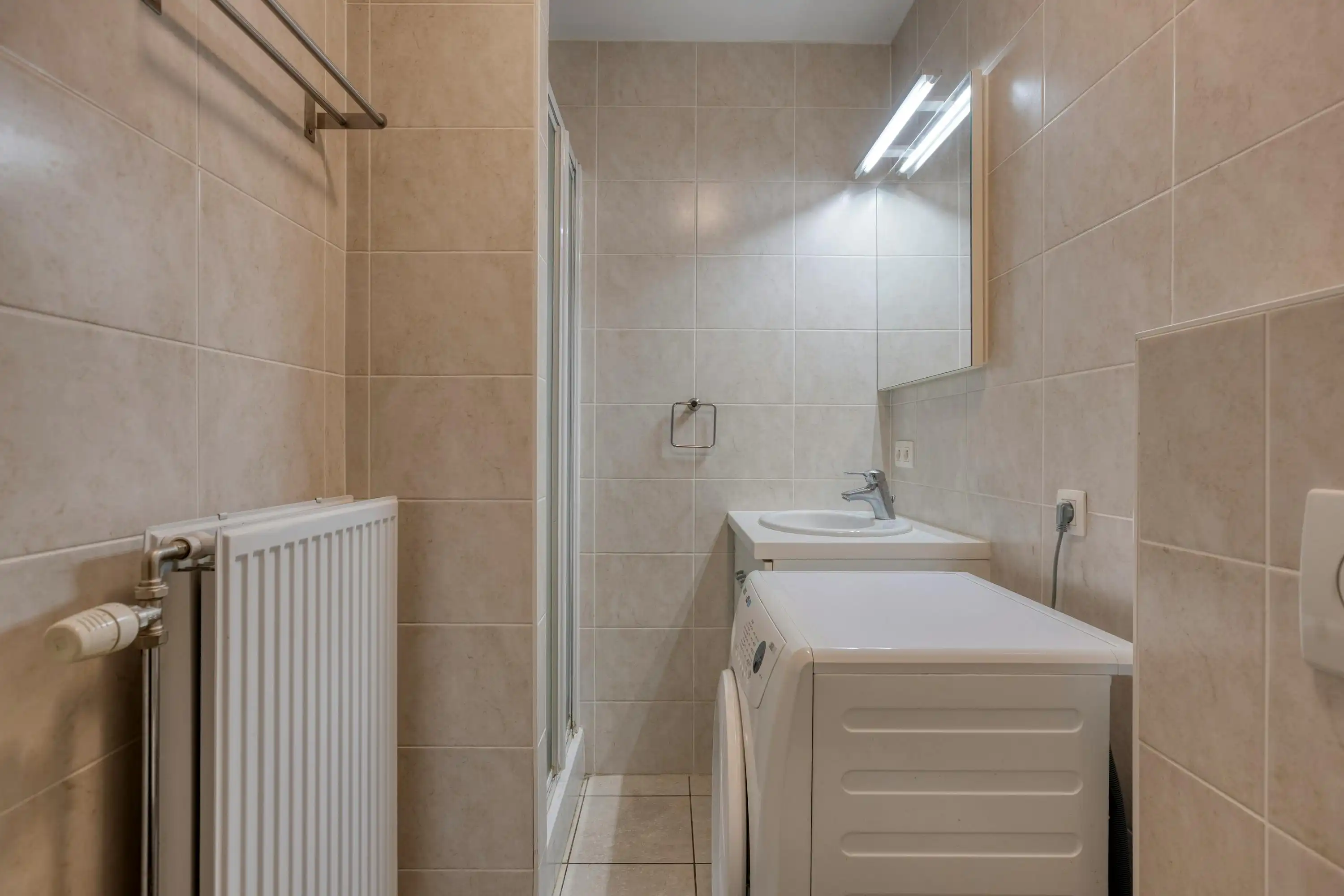 Recent appartement nabij Damse Vaart in Brugge foto 8