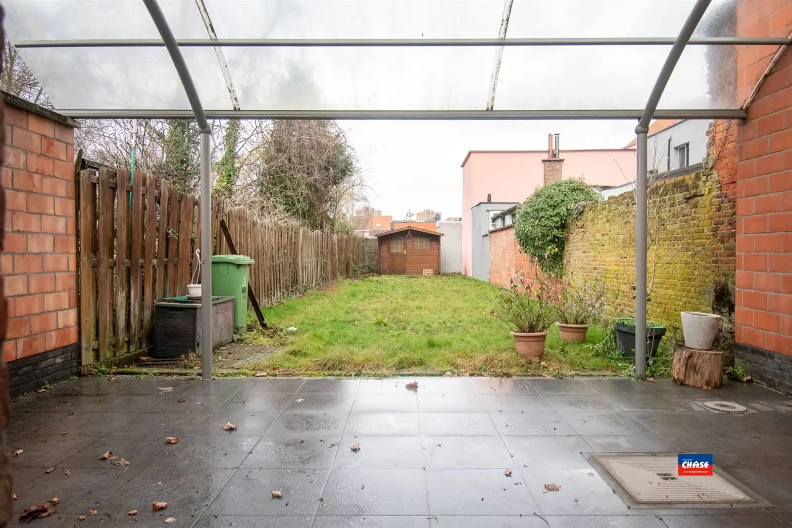 Volledig gerenoveerde woning met 2 slpks en mooie tuin foto 6