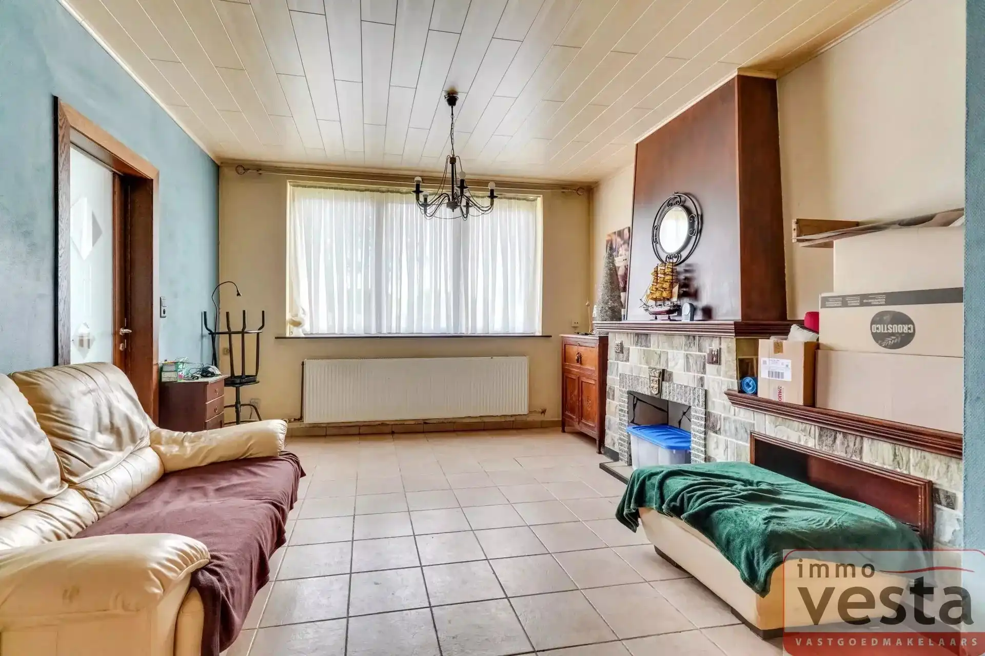 Ruime, op te knappen woning aan de stadsrand foto 9