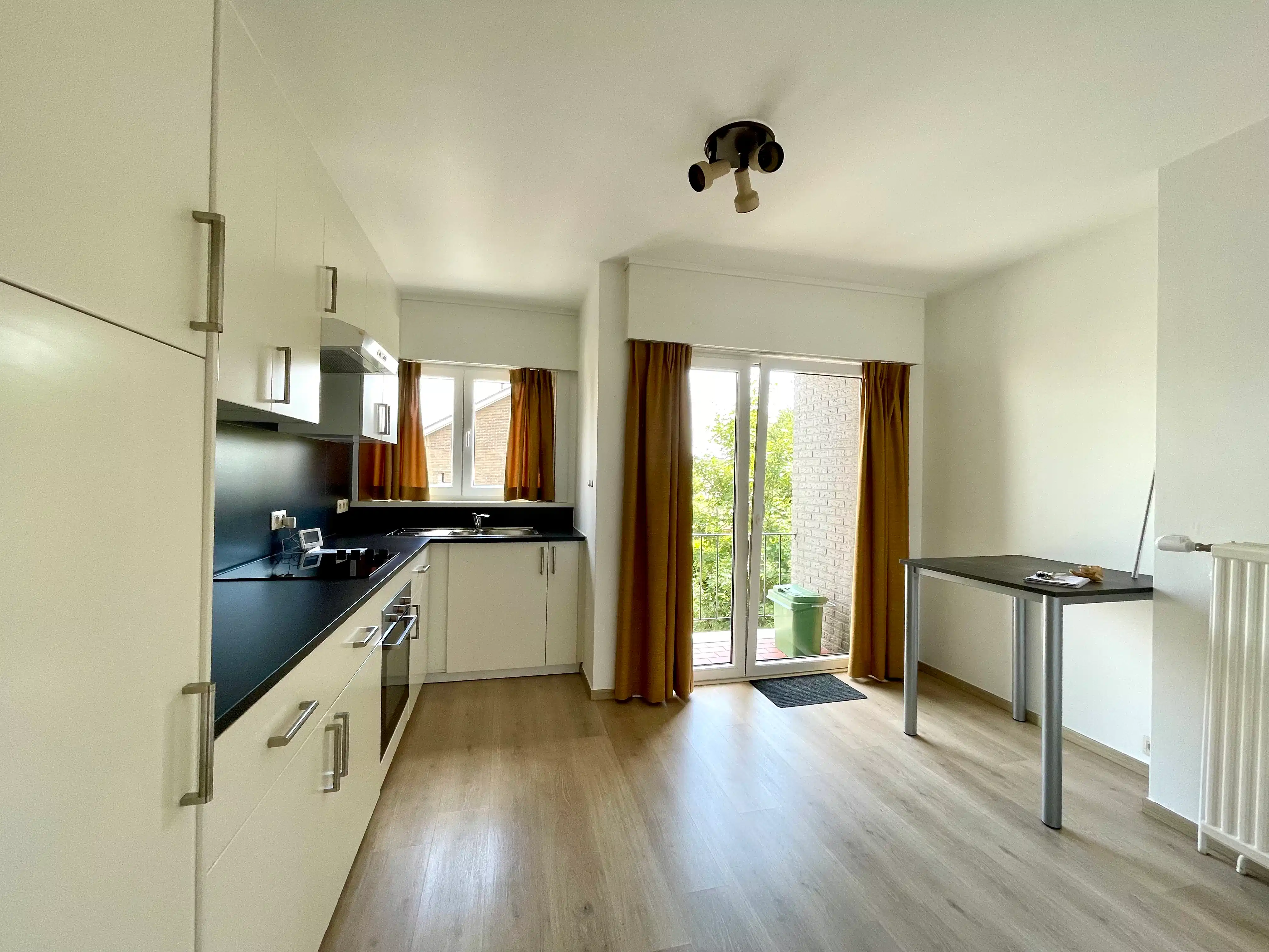 Ruim duplexappartement met 3 slaapkamers foto 6