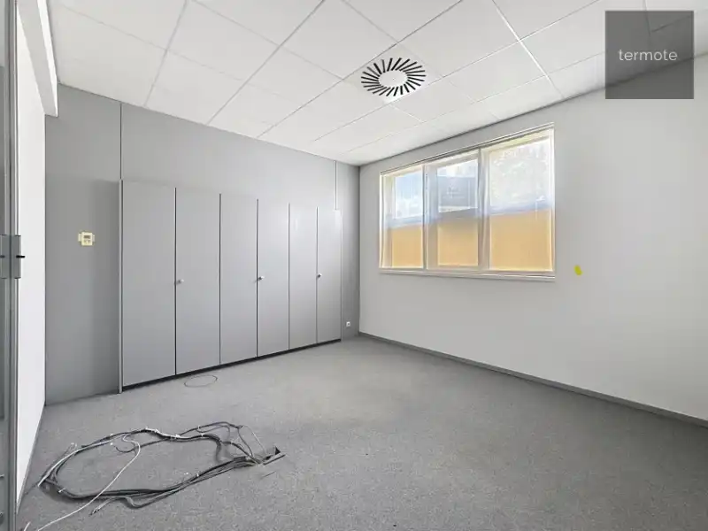 kantoor-/handelsruimte foto 8