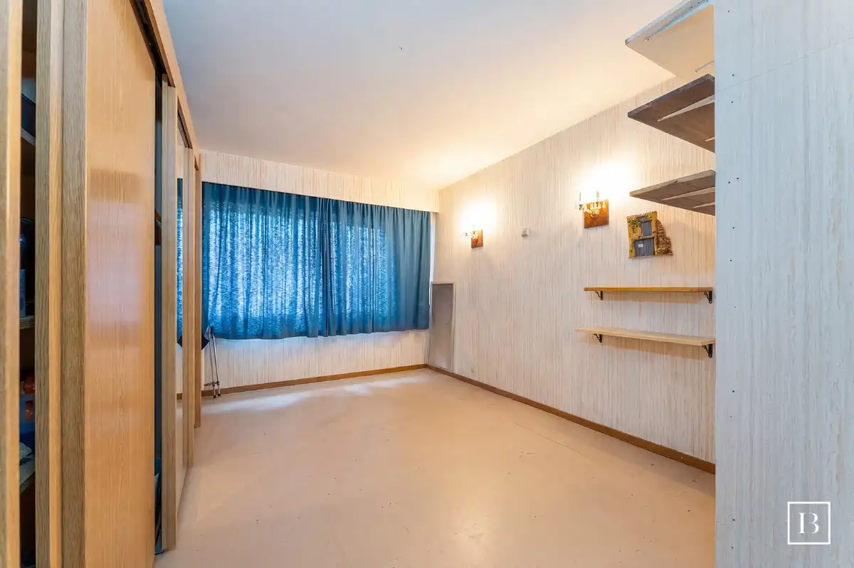 Ruim appartement met inpandige garagebox nabij het centrum foto 5