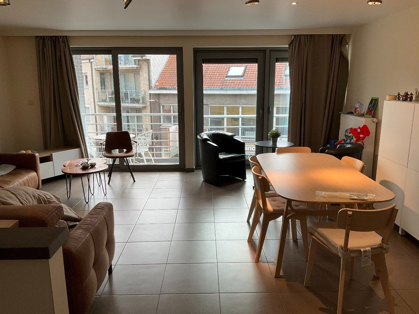 Instapklaar energiezuinig appartement hartje Torhout, met 2 slp en zonnig terras (garage), Torhout. foto 5
