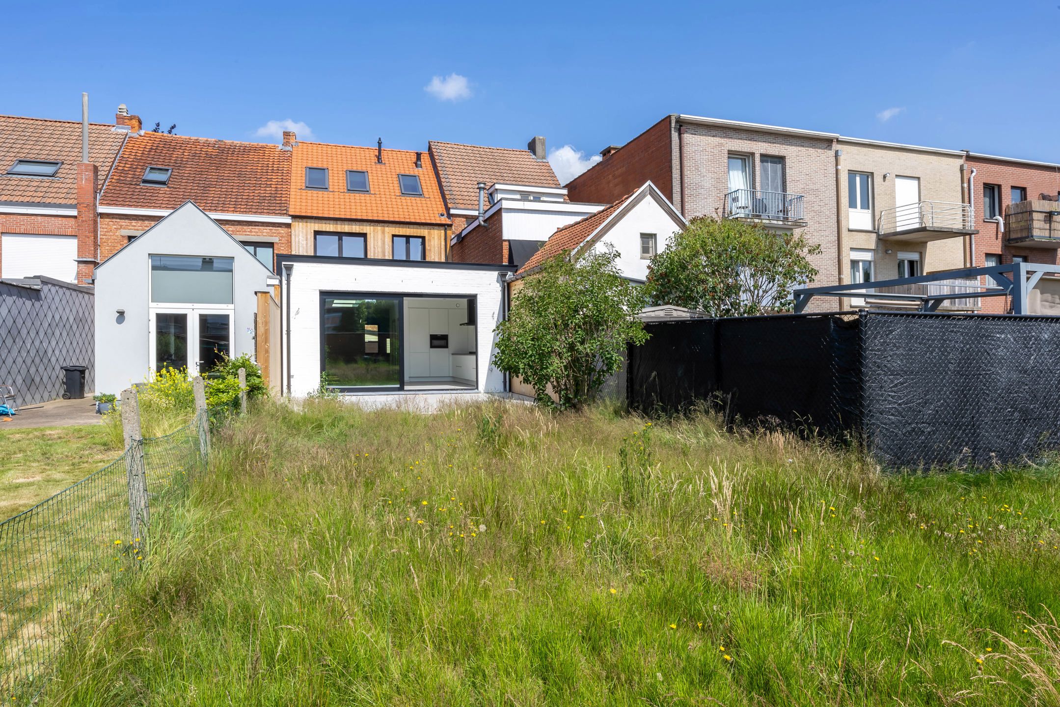 Vernieuwde gezinswoning met 4 slpks in hartje Brasschaat foto 8