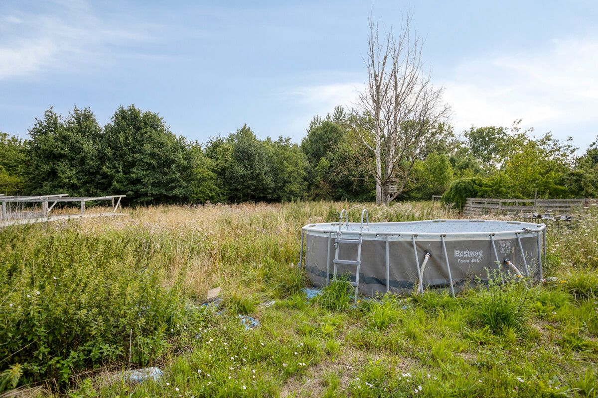 Te renoveren hoevewoning in landelijke omgeving foto 20