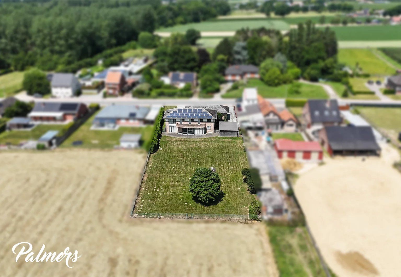 Veelzijdige villa foto 53