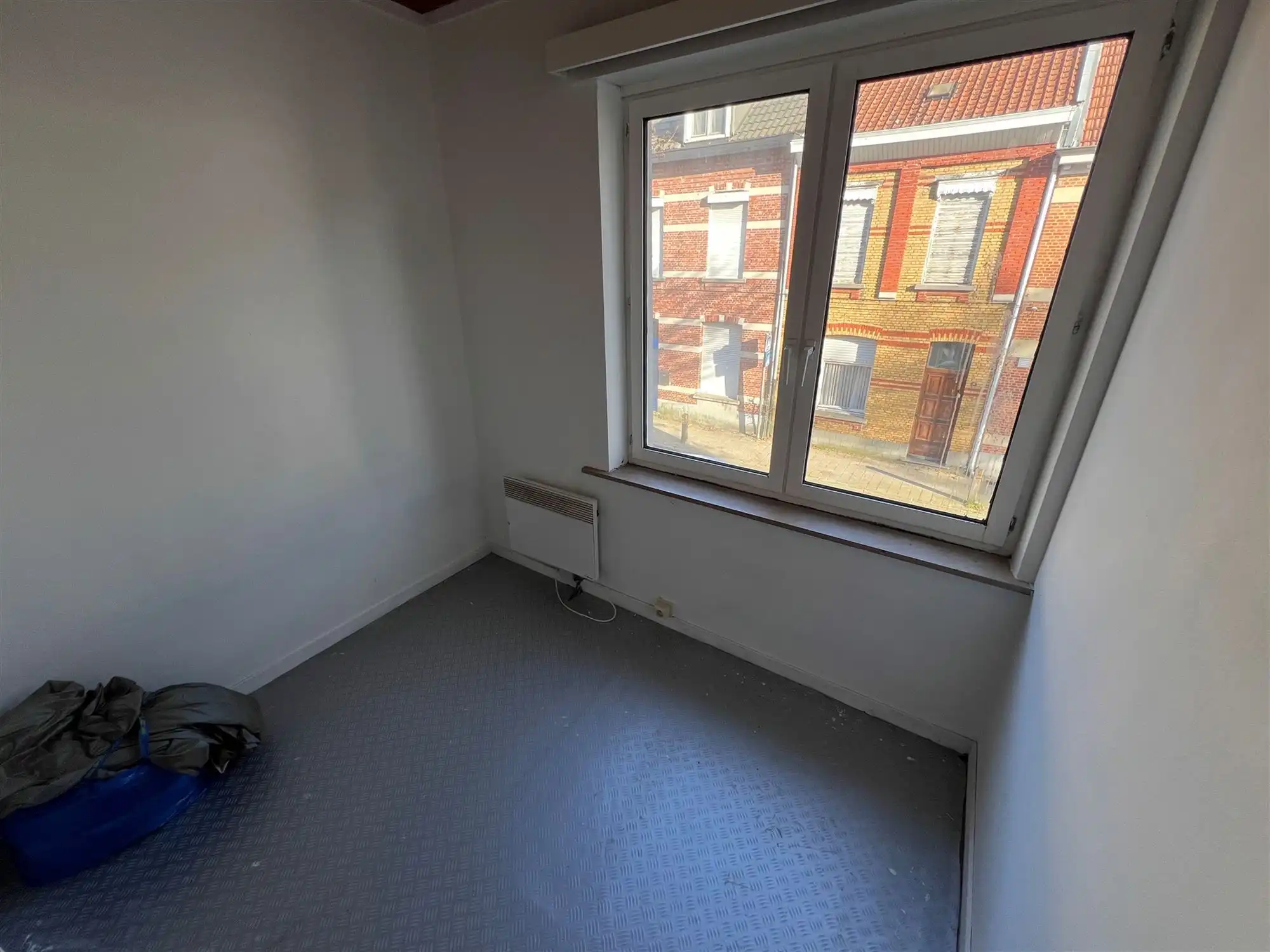 Huis met 3 slaapkamers en koer foto 22