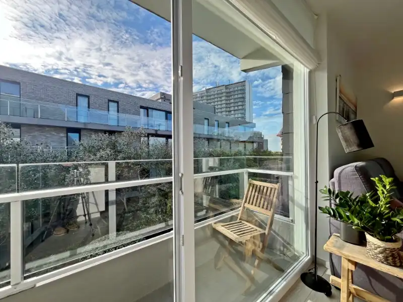 MODERN GERENOVEERDE STUDIO MET APARTE SLAAPHOEK VLAK BIJ DE ZEE EN HET SYCOD foto 14