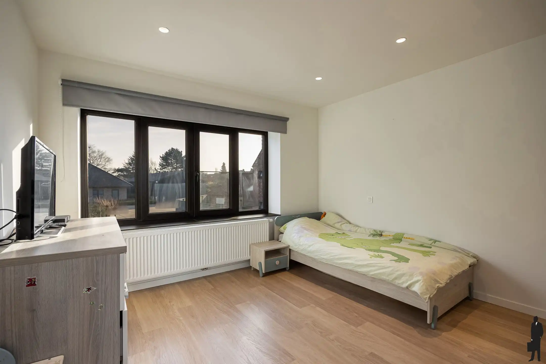 Volledig gerenoveerde gezinswoning met 3 slpk en tuin foto 13