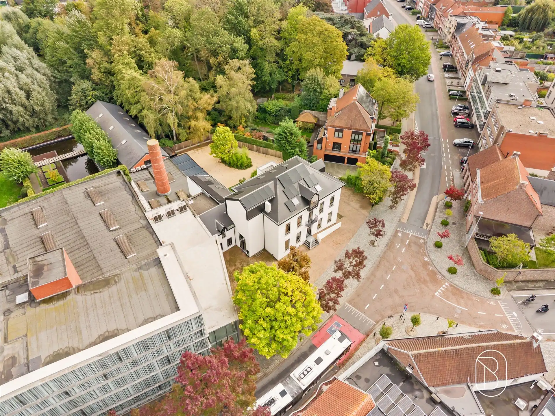 Instapklaar tweeslaapkamerappartement in hartje van Rumbeke foto 11
