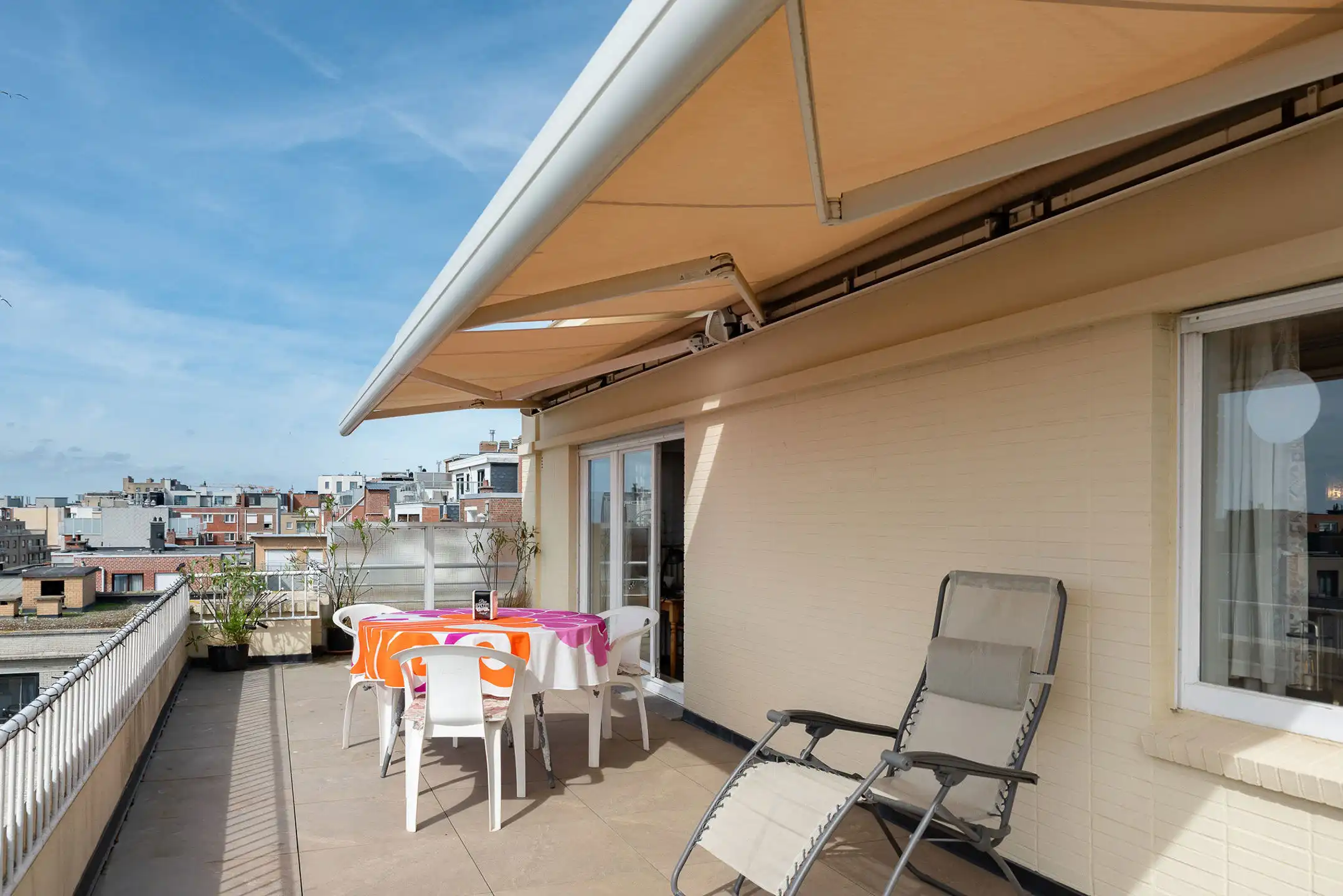 Penthouse Koksijde met frontaal zeezicht, zonneterras 30m², grote garage en 2 kelders/fietsenberging. KOKSIJDE-BAD foto 36