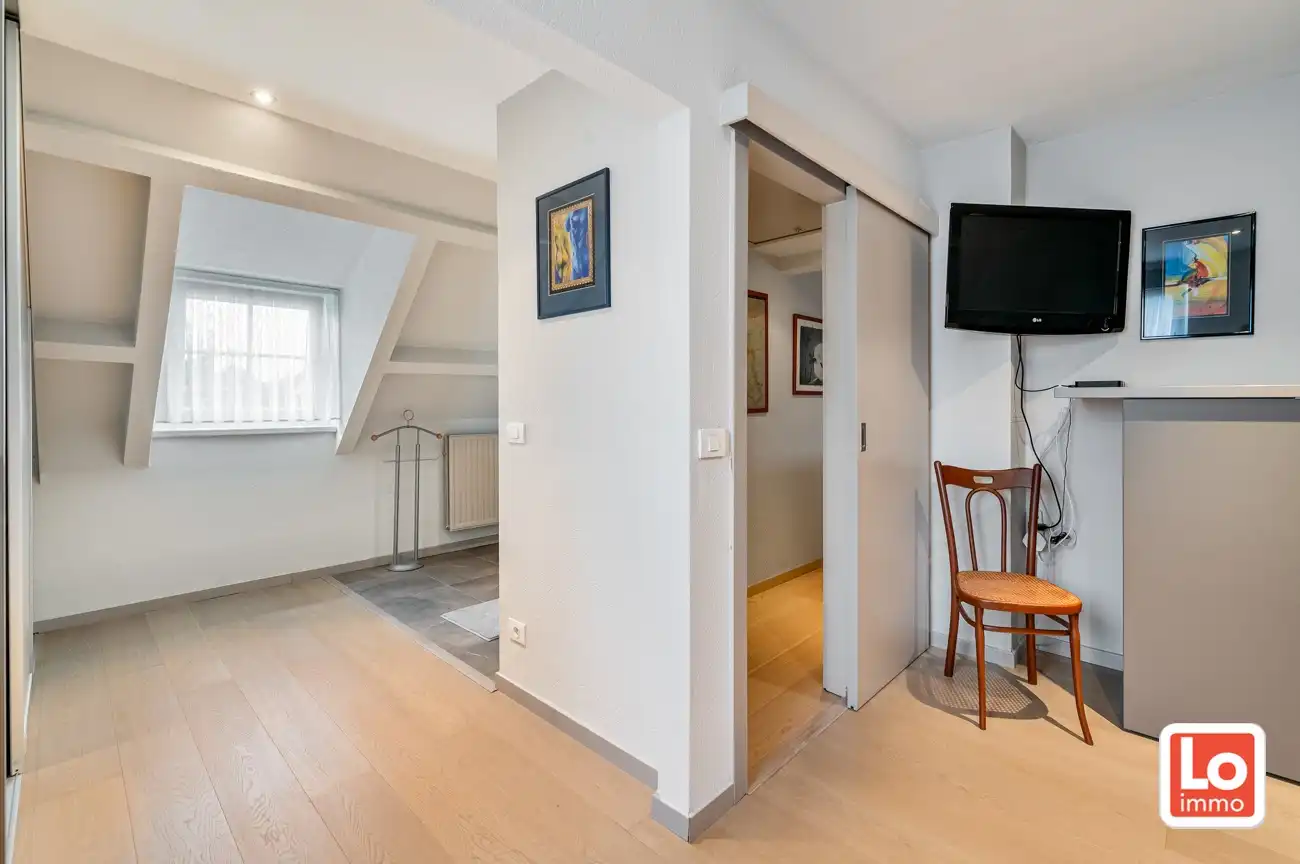 VERKOCHT! Charmante alleenstaande woning met inpandige garage op een zeer goede locatie in Oostakker. foto 20