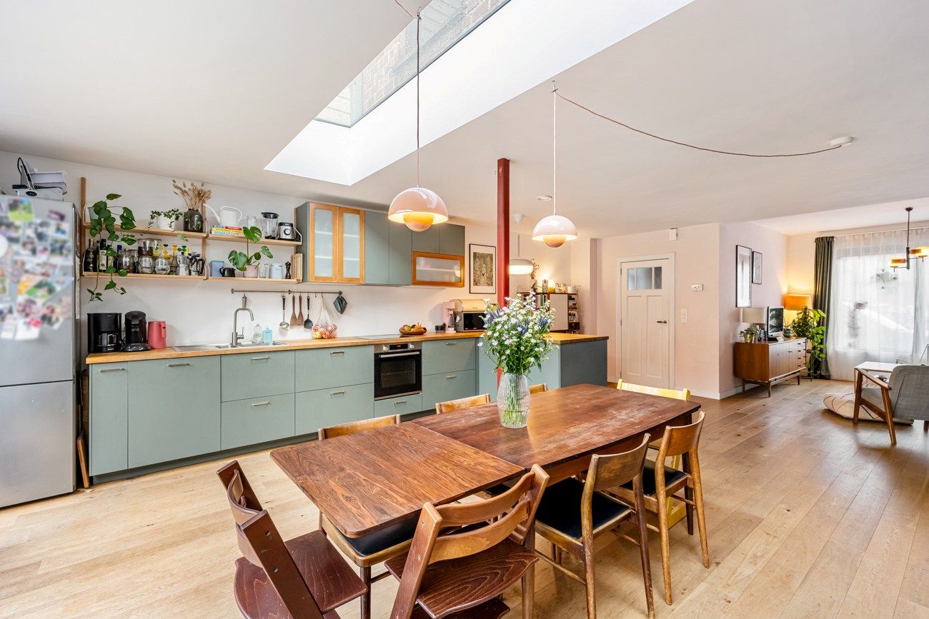 Instapklare charmante woning met 4 slaapkamers en tuin in Gent foto 4